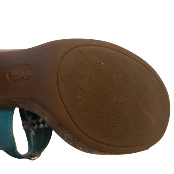 EUROSOFT | Teal Green Silver Chevron Outdoor Heels - Picture 9 of 9